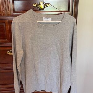 Old Navy Women’s Crewneck Sweater in Light Gray